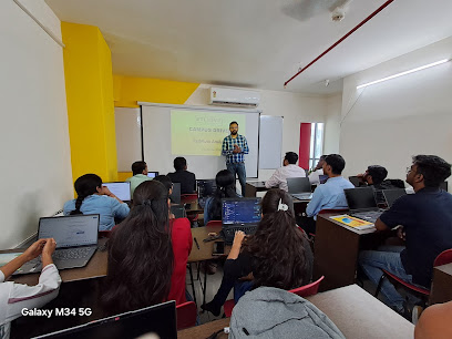 Etlhive Katraj Kondhwa Road